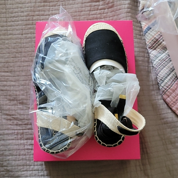 Dorry Black Wedges - Picture 3 of 3